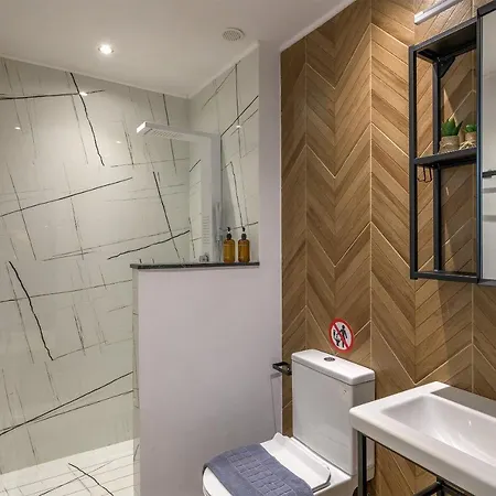 Kyano Lux Sea View Apartamento *